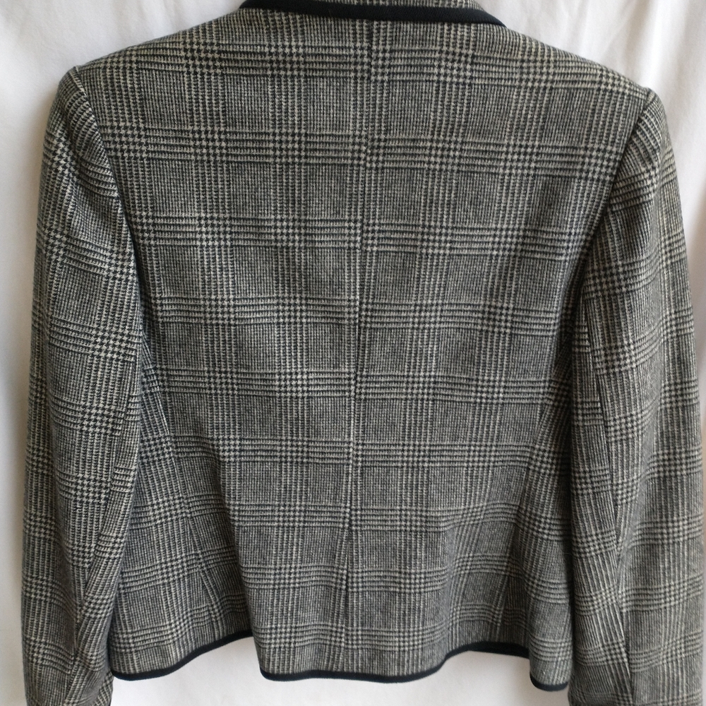 Jacket - Picture 2 of 3